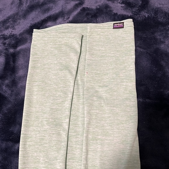 Patagonia Capilene Cool Daily Stretch Performance Tshirt Light Green Size Small - Picture 9 of 12